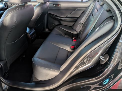 Used 2025 Lexus IS 300 F Sport RWD image 26