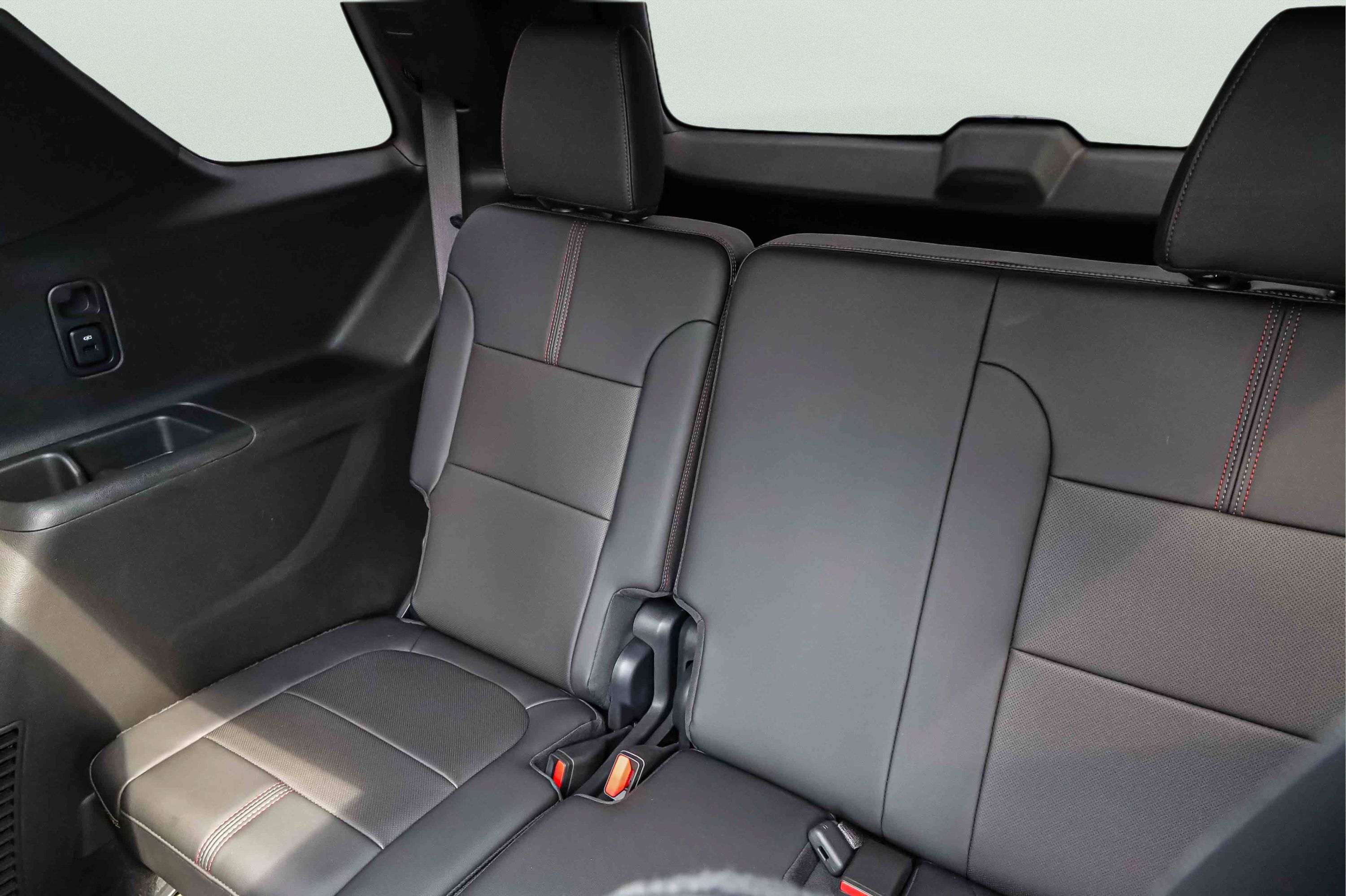 Used 2024 Chevrolet Traverse RS w/ LPO, Floor Liner Package AWD/4WD image 20