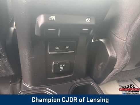 Used 2021 Jeep Wrangler Unlimited Rubicon w/ Cold Weather Group image 45