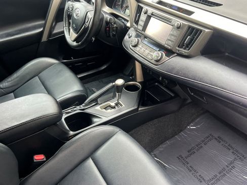 Used 2013 Toyota RAV4 Limited image 16