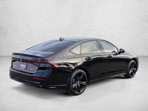 Used 2024 Honda Accord Sport image 5