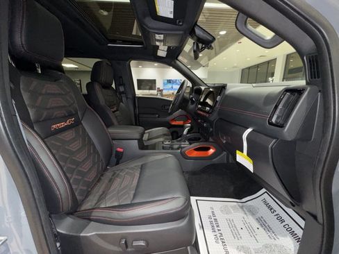 New 2026 Nissan Frontier PRO-4X w/ Pro Premium Package AWD/4WD image 10