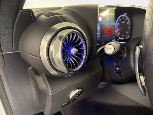 Used 2024 Mercedes-Benz SL 55 AMG 4MATIC image 32