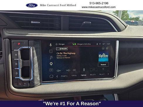 Used 2024 GMC Yukon Denali w/ Advanced Technology Package AWD/4WD image 8
