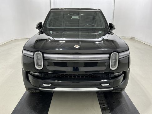 Used 2025 Rivian R1S Adventure AWD/4WD image 8
