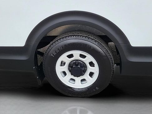 Used 2024 Chevrolet Brightdrop 600 w/ Battery Pack, Max Range AWD/4WD image 9