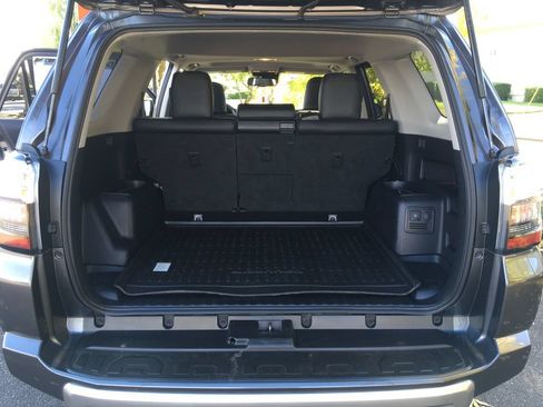 Used 2015 Toyota Highlander XLE AWD/4WD image 33