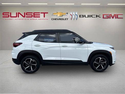 Certified 2023 Chevrolet TrailBlazer RS w/ Convenience Package FWD image 3