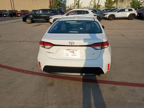 Used 2025 Toyota Corolla LE image 10