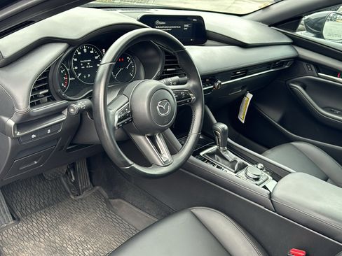 Certified 2025 MAZDA MAZDA3 s Sport image 13