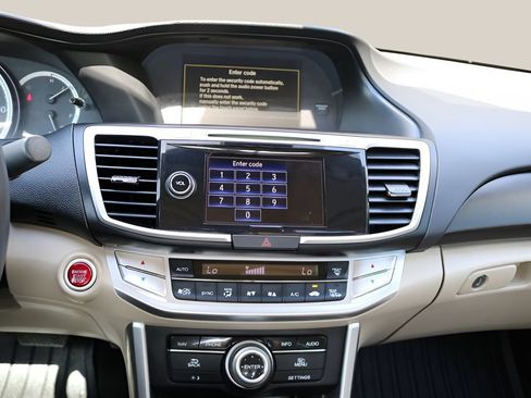 Used 2015 Honda Accord EX-L image 22
