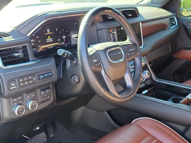 Certified 2024 GMC Yukon Denali Ultimate AWD/4WD image 6