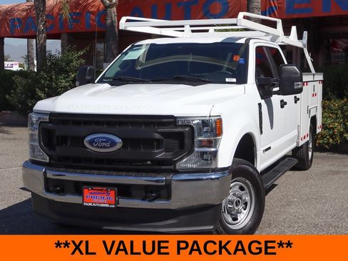 Used 2022 Ford F250 XL w/ Power Equipment Group AWD/4WD image 4