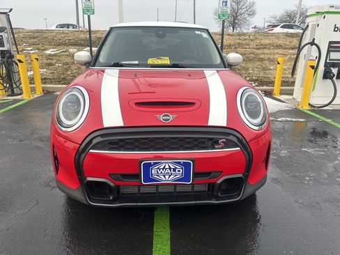 Used 2023 MINI Cooper S image 2
