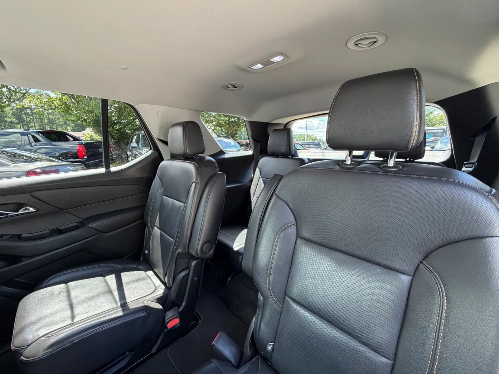 Used 2019 Chevrolet Traverse Premier AWD/4WD image 24