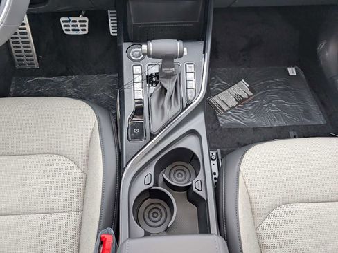 New 2026 Kia Niro SX Touring image 12