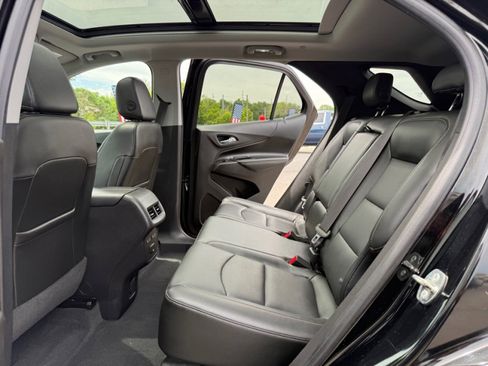 Used 2019 Chevrolet Equinox Premier FWD image 29