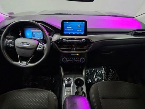 Certified 2024 Ford Escape Active w/ Cold Weather Package image 17