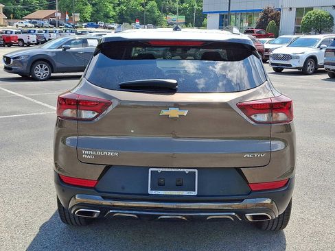 Used 2021 Chevrolet TrailBlazer ACTIV w/ Technology Package AWD/4WD image 5