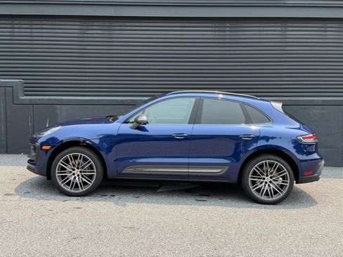 Certified 2026 Porsche Macan Turbo AWD/4WD image 7