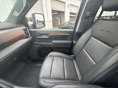 Certified 2024 GMC Sierra 2500 Denali w/ Denali Reserve Package AWD/4WD image 26