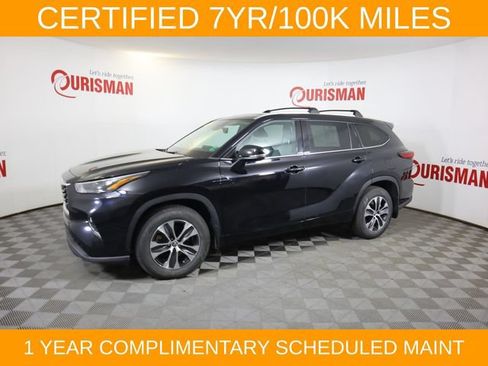 Used 2022 Toyota Highlander XLE AWD/4WD image 6