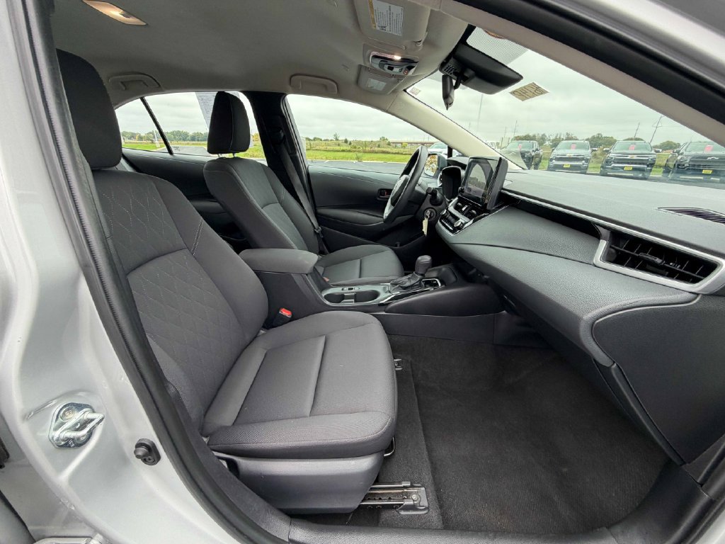 Used 2024 Toyota Corolla LE FWD image 23