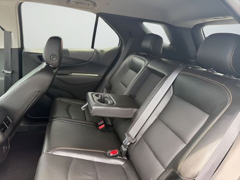 Used 2021 Chevrolet Equinox LT FWD image 26
