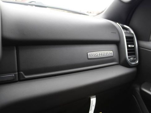 New 2026 RAM 1500 4x4 Crew Cab image 25