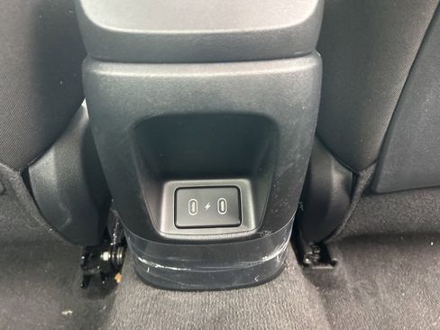 Used 2025 Hyundai Elantra SEL FWD image 22