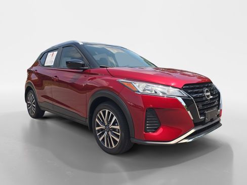 Used 2024 Nissan Kicks SV FWD image 8