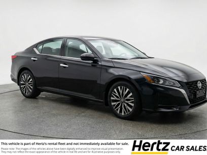 Used 2025 Nissan Altima 2.5 SV
