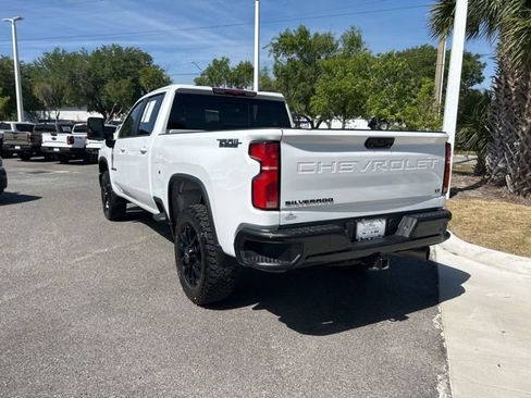 Used 2025 Chevrolet Silverado 2500 LT w/ Trail Boss Package AWD/4WD image 6