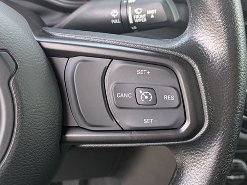 Used 2025 Jeep Wrangler Sport AWD/4WD image 18