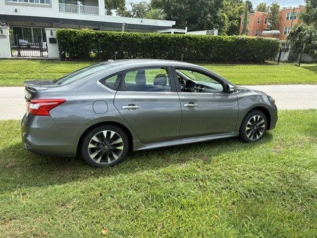 Used 2019 Nissan Sentra SR FWD image 5