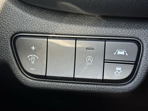 Used 2023 Kia Seltos SX w/ SX Sunroof Package image 20