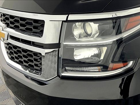 Used 2018 Chevrolet Tahoe LT w/ Luxury Package image 31