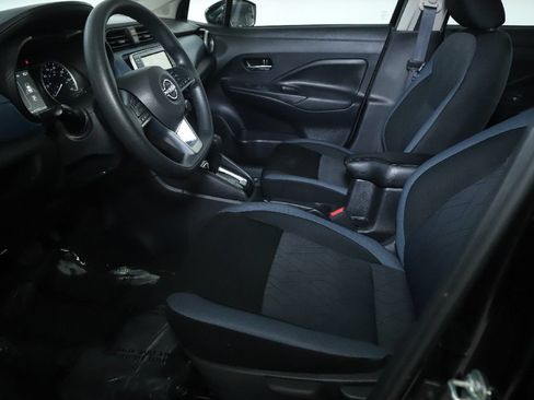Used 2025 Nissan Versa SV w/ Trunk Package FWD image 18