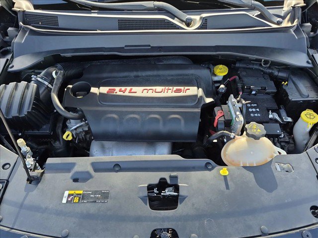 Used 2018 Jeep Compass Latitude w/ Popular Equipment Group FWD image 21