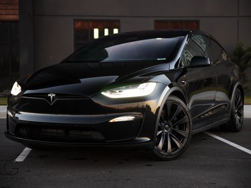 Used 2022 Tesla Model X image 2