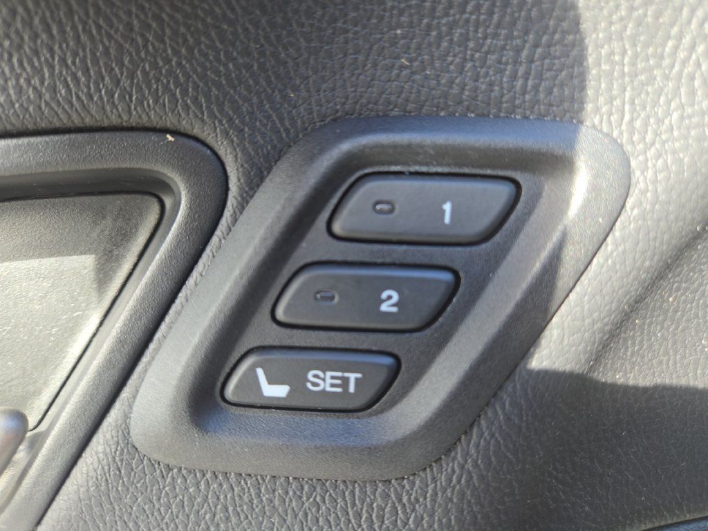 Used 2010 Honda Crosstour EX-L image 17