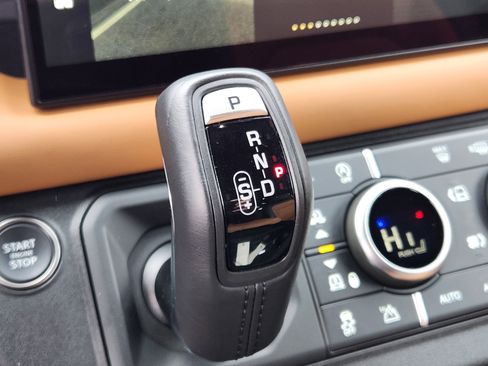 Certified 2024 Land Rover Defender 110 X image 23