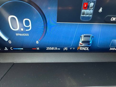 Used 2024 Ford Escape Active w/ Tech Pack #2 AWD/4WD image 11