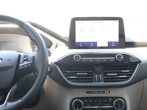 Used 2022 Ford Escape SE w/ Convenience Package FWD image 30