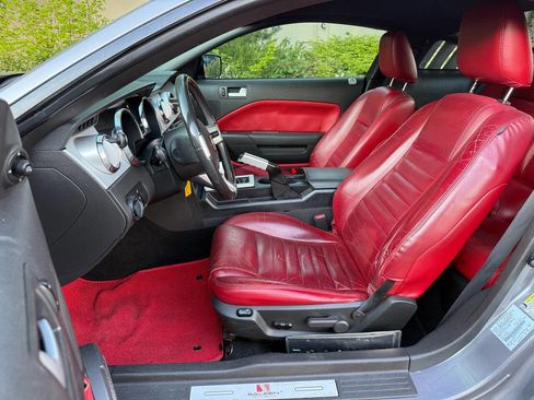 Used 2006 Ford Mustang GT Premium image 14