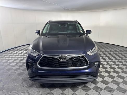 Used 2020 Toyota Highlander Limited FWD image 8