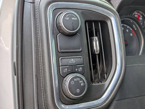 Used 2020 Chevrolet Silverado 1500 LT image 11