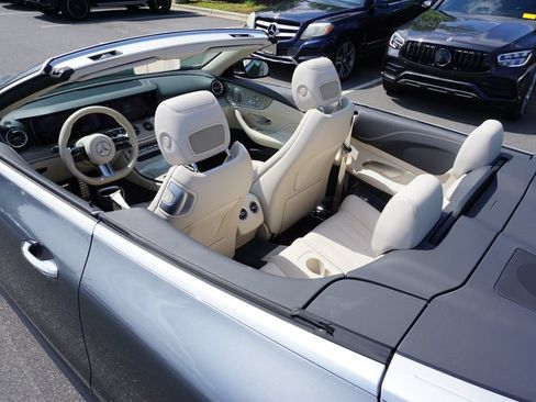 Used 2023 Mercedes-Benz E 450 4MATIC Cabriolet image 12