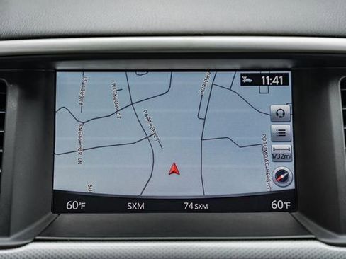 Used 2018 Nissan Pathfinder SL w/ Cargo Package image 2