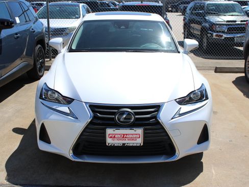 Used 2019 Lexus IS 300 w/ Premium Package RWD image 4